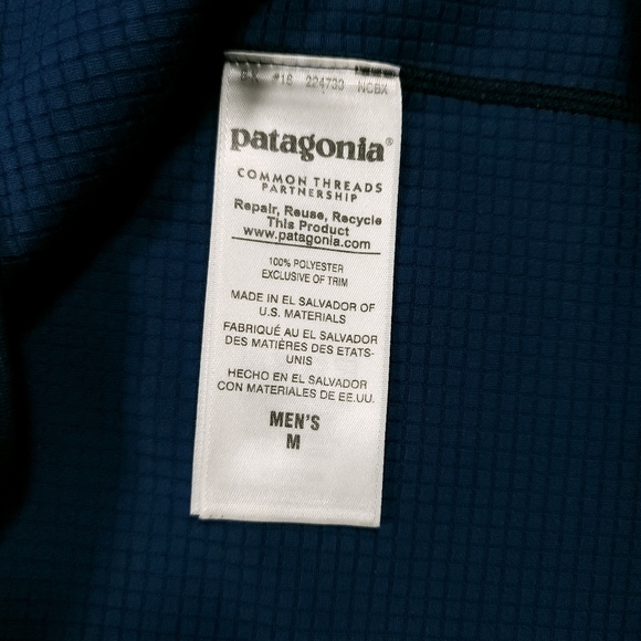 Patagonia Capilene Base Layer Midweight 1/4 Zip Mens M Polartec Blue Great Cond - Picture 8 of 14